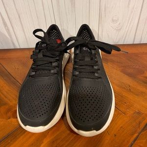 Crocs Shoes Black Sz 8